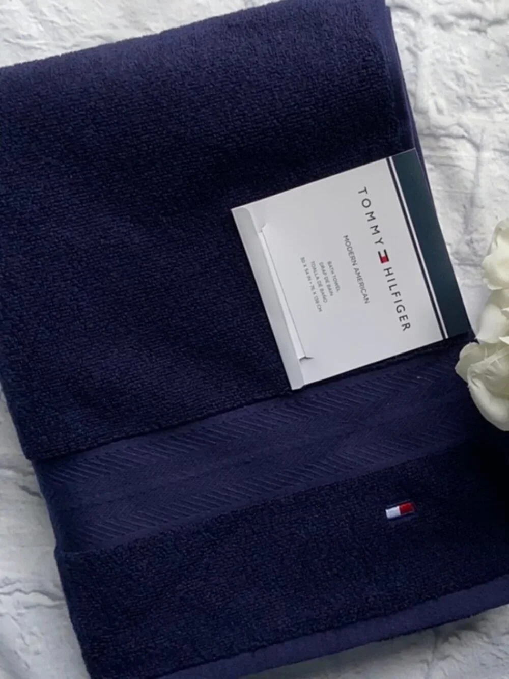 Tommy Hilfiger Modern American Dark Blue Bath Towel 30x54 NEW 100% Cotton Shower